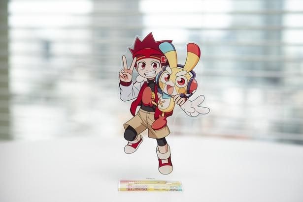 ヒロと、友情コラボが実現した「ペケペケ!ペケッツくん」のペケッツが寄り添うアクリルスタンド