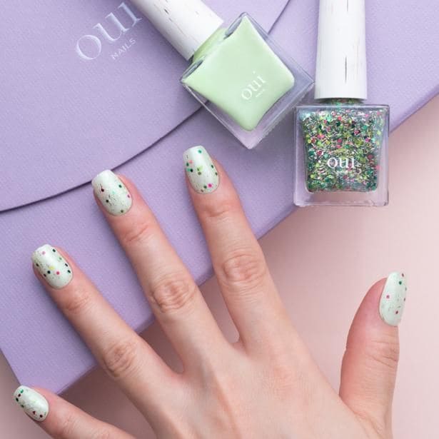 「oui nails ピールオフマニキュア」の期間限定店舗が、2026年8月11日(祝)から17日(月)までラフォーレ原宿1階 ENTRANCE SPACEに登場する