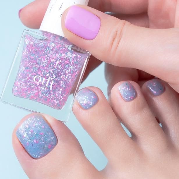 全87色から選べる「oui nails ピールオフマニキュア」
