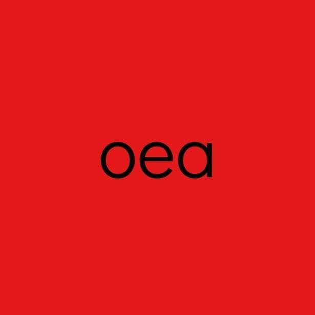 東京を拠点に、日本の産地素材と国内生産にこだわるアパレルブランド「oea」