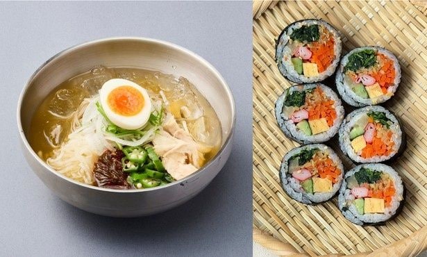［韓美膳］のイチオシ「もずく冷麺+7種具材の野菜キンパのセット」(1人前1598円)
