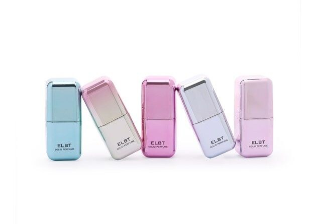 メタリックカラーの角型ケースが5色そろう「ネオソリッドパフューム」(3.6グラム/各2530円)