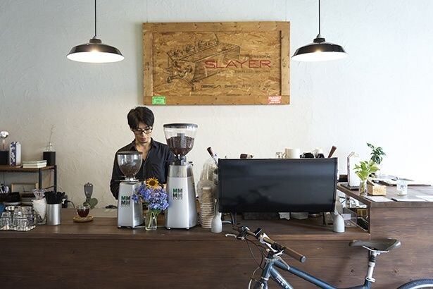 コーヒーで旅する日本/四国編|大切なのは、日々変わらず店があり続けること。「Royal Niboshi coffee stand」が醸し出す“大らかな引力”が変えたもの