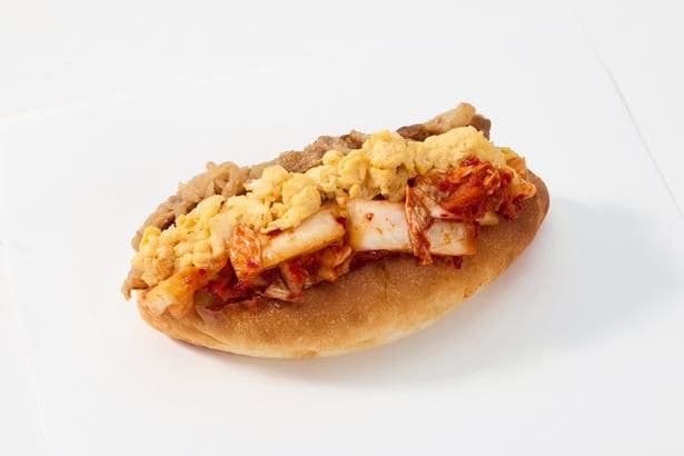 もみだれ焼肉 獅子楼の「肉玉キムチドッグ」(950円)