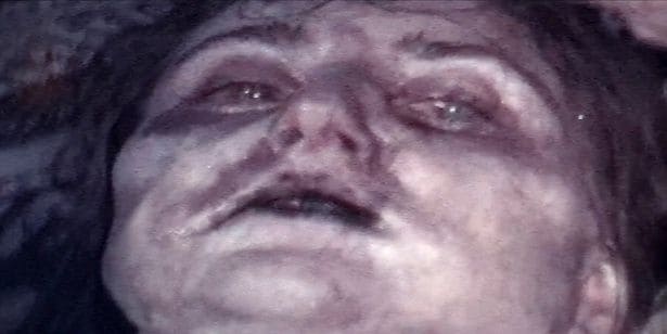 ローラが夜な夜な見ている謎の儀式の映像の一部