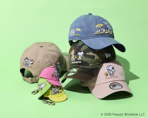 ニューエラの「阪急限定キャップ」(5280円)、「阪急限定キーホルダー」(3300円)。8月12日(水)のみ事前入場予約が必要