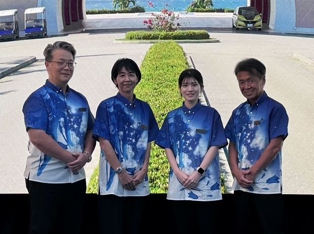 左から、坂田正さん、亀山明子さん、島袋愛子さん、池田昇さん