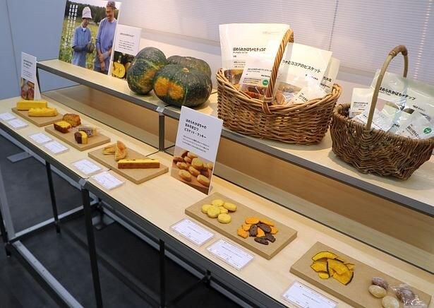 2026年8月5日からは契約栽培で生産される「ほめられかぼちゃ」を使用したお菓子が10種登場!