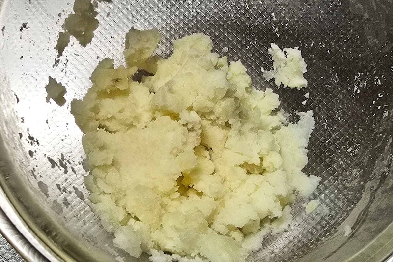 きのこと野沢菜の和風ポテトサラダ・つぶす