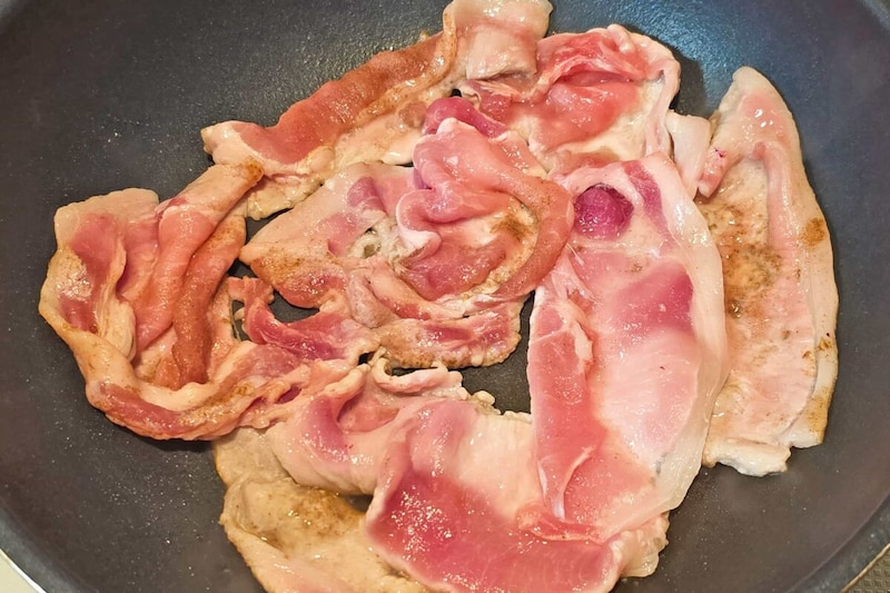 豚薄切りの出汁クリームソース・焼く