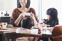 正直迷惑なママ友の“困った言動”　親切を履き違えたNG行動に注意…