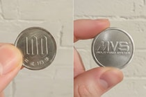 年末に被害急増しそうな「偽100円玉」　その“異常すぎる”表面にネット驚愕「気をつけないと…」