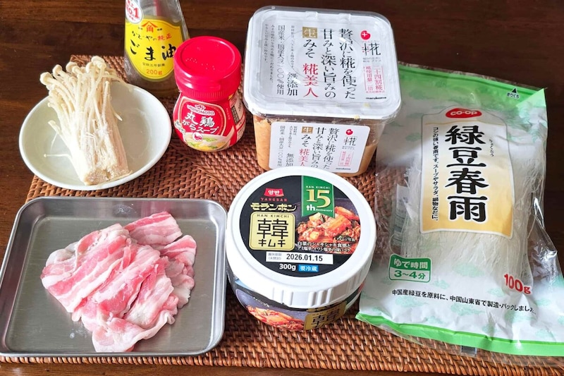 春雨豚キムチスープ・材料