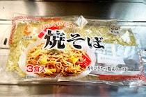 3玉99円の「中華麺」がコレするだけで別物級に化ける　火を使わない簡単油そば