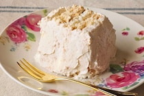 ココナッツサブレをヨーグルトに刺すだけ　一晩で作れる“チーズケーキ”が想像以上にハマる