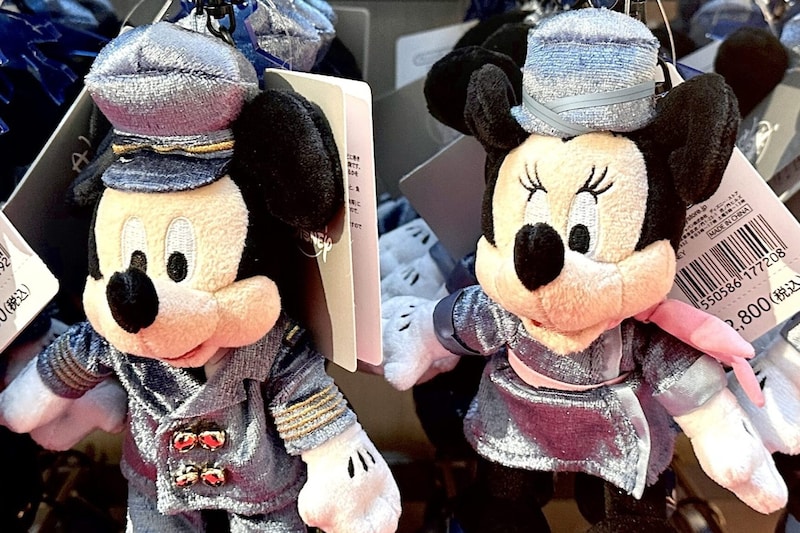 『紅白』に登場したミッキーとミニー　その姿に「整形した？」「ビビった」と話題に