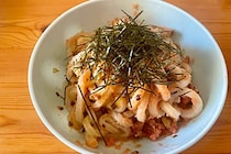 武島たけしの「焦がしガリねぎ明太バターうどん」がヤバすぎ　背徳飯が最高に美味い
