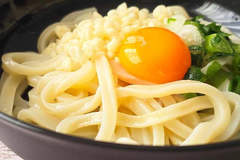 冷凍うどんをレンチンしてる人、コレ使って ダイソー110円グッズで食感が劇的に変わる