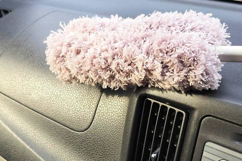 ミニハンディモップ・車の中