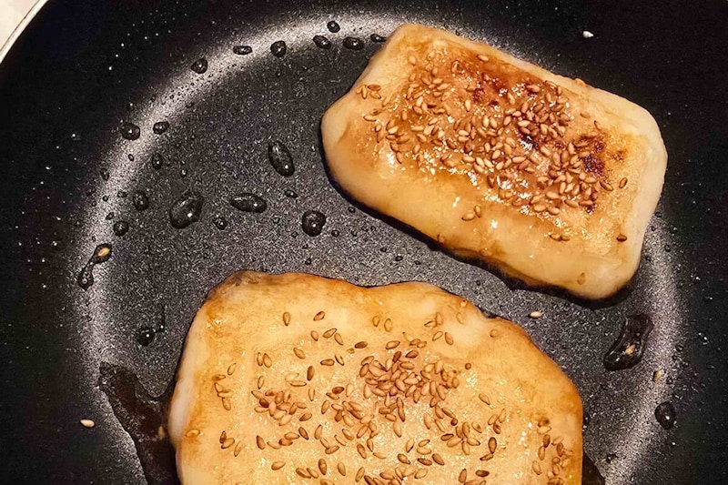 あまじょっぱいごま餅・ごま