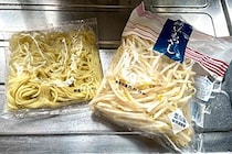 【もやしと麺の最強コスパ飯】材料費60円の「極うまもやしそば」がめっちゃ助かる…
