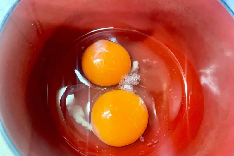 卵とこんにゃくのうま塩炒め