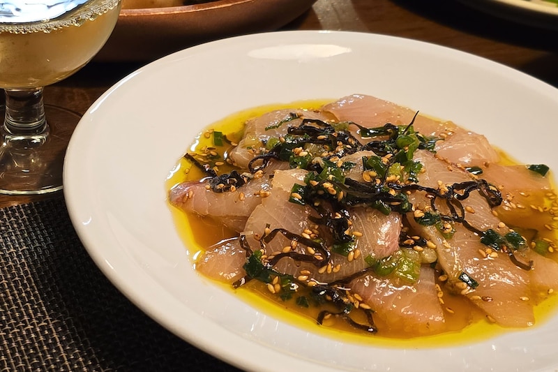 ブリの刺身、醤油じゃなくて“コレ”で食べて　混ぜて1分の濃厚おつまみ