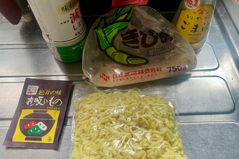 タッパーラーメン