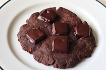 ダイエット中の甘いものはコレに決まり　罪悪感ゼロの「チョコチャンククッキー」