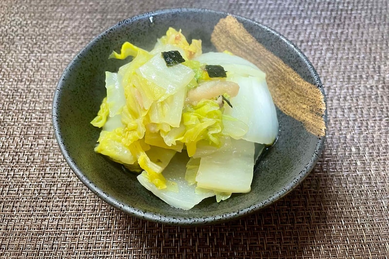 白菜切って「永谷園のお吸い物」入れて煮るだけ 醤油もみりんも不要でうまい