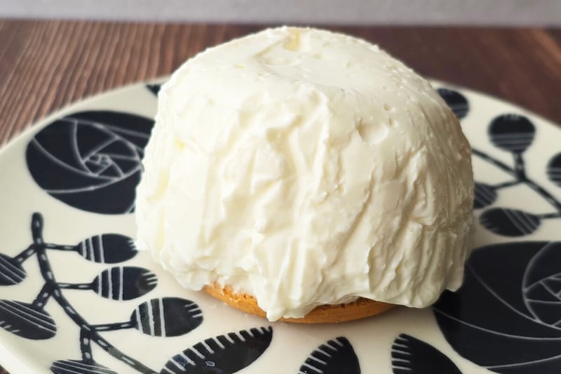 濃厚レアチーズケーキ