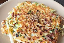 節約でボリューム満点！　大根を混ぜて焼くだけの「ねぎ豚大根焼き」が激ウマ