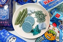 ローソン、思わず脳がバグる“青一色フェア”に「どうした！？」「攻めすぎ」の声