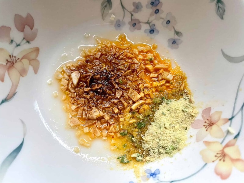 焦がしにんにく油そば