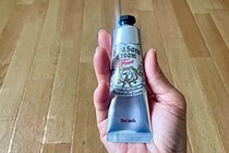 デオナチュレ「足指さらさらクリーム」を試してみた　直塗りOKで使いやすい