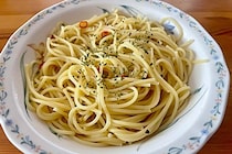 レンチンで作るペペロンチーノが想像以上！　超ラクなのにフライパンより美味しいかも