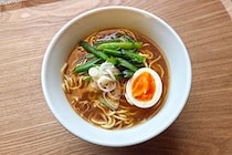 無印良品の袋麺「生麺を熟成乾燥させたラーメン」が想像以上　モチモチ食感に驚き
