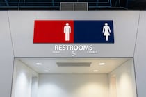 WBCで現地訪れた日本人が思わず困惑…　米トイレ表示がどうみても「トラップ」と話題に