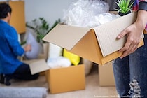 宅配業者を名乗る不審な連絡「絶対に答えないで」注意喚起　元社員も対処法を紹介