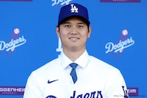 ドジャース大谷翔平、あわや大事故の“投球ハプニング”に絶叫　現地実況も「オーマイガー！ 何が起きたんだ」