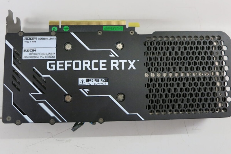 ハードオフ「呪いのグラボ」