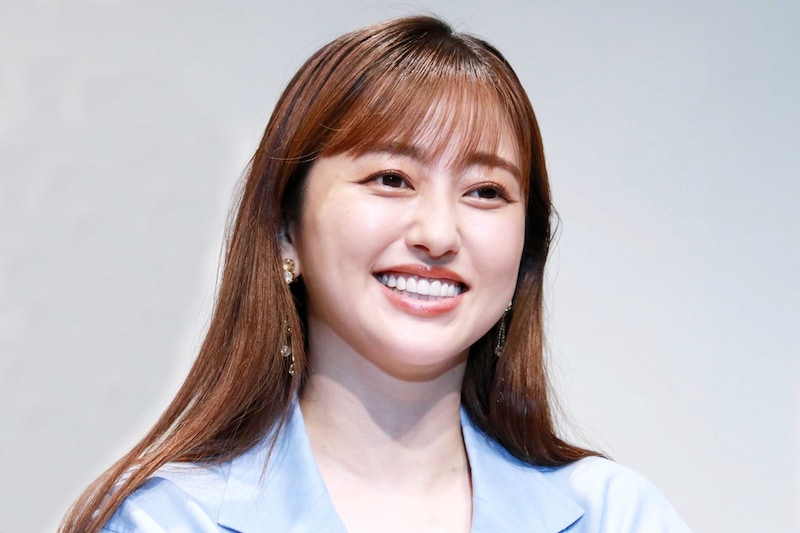 菊地亜美、自宅玄関のそばに“設置してるもの”　バービーも「確かに、1個あるとラク」