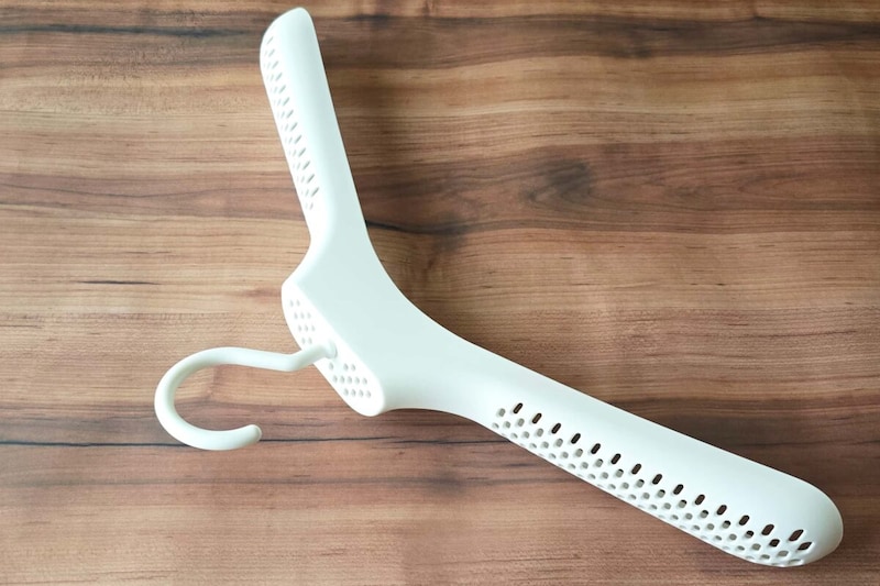 乾きやすい消臭剤入りハンガー