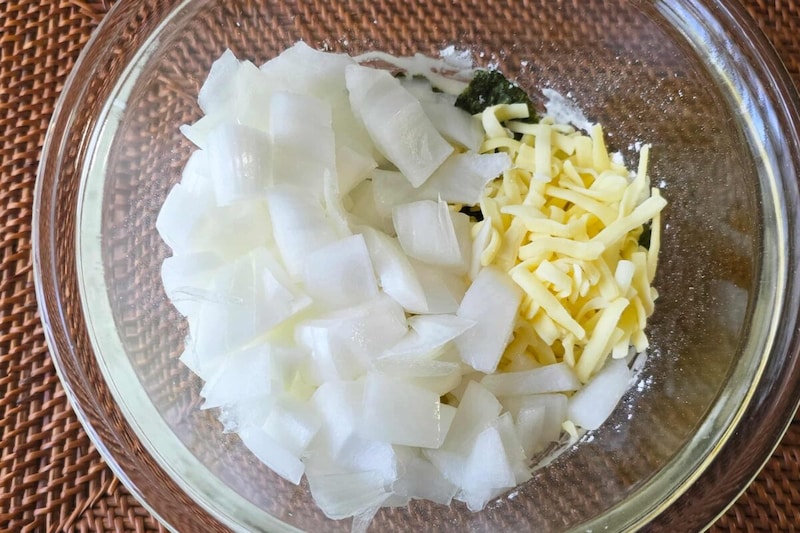 新玉ねぎと海苔のチーズ入りチヂミ