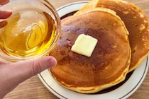 ホットケーキは“コレ”入れたらふくらむ　喫茶店みたいにふわふわ焼けた