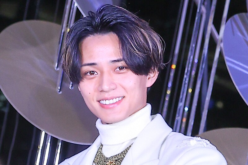 永瀬廉、結婚式での“黒ネクタイ”で議論呼ぶ中…　ファンは「知らないんだ」複雑な心境だったワケ