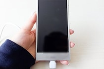 なくてはならないのに…　約7割が外出時にやらかした「スマホ」での失敗