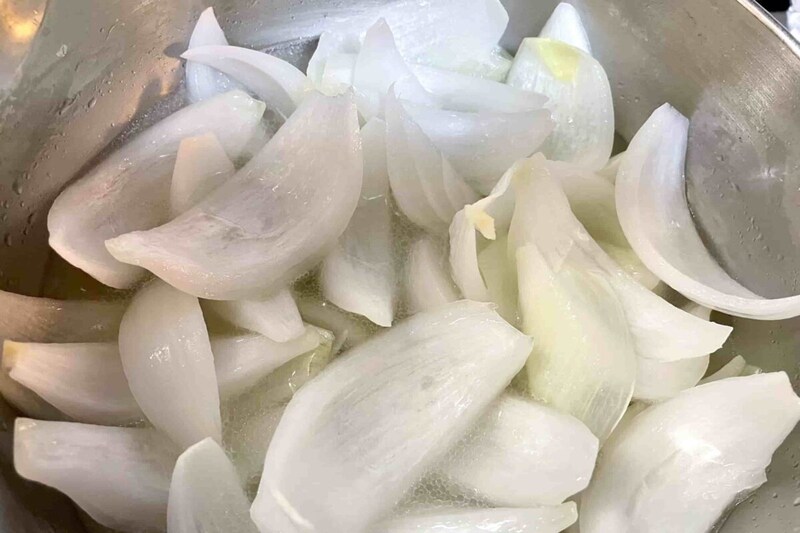 新玉ねぎの半生サラダ