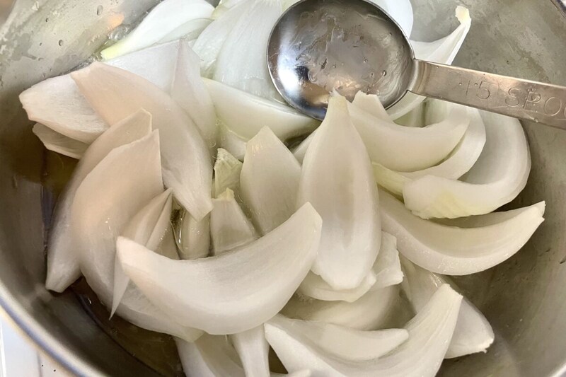 新玉ねぎの半生サラダ