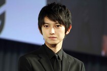 本郷奏多、ポーカー大会出場のために1人で海外へ　「7回ぐらいは優勝してる」実績に仰天